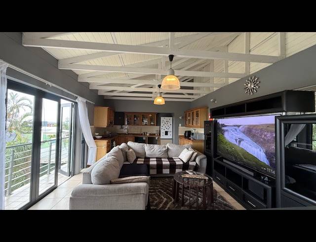 3 BEDROOM DUPLEX TO LET IN ESSENWOOD